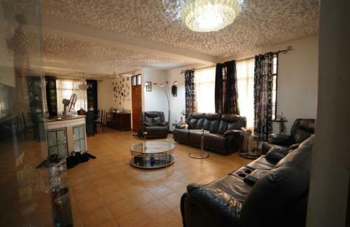 Whitehouse Bed And Breakfast