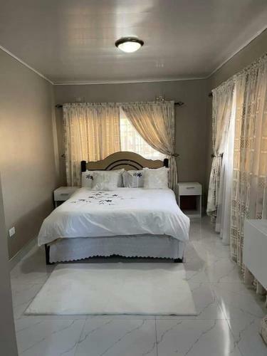 Spacious And Harmonious 2 Bedroomed Apartment