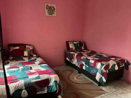 Cheerful 4 Bedroom Villa With Pool