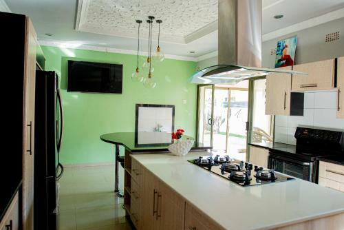 Apartamento Cheerful And Luxurious 4 Bedroom Villa With A Pool.
