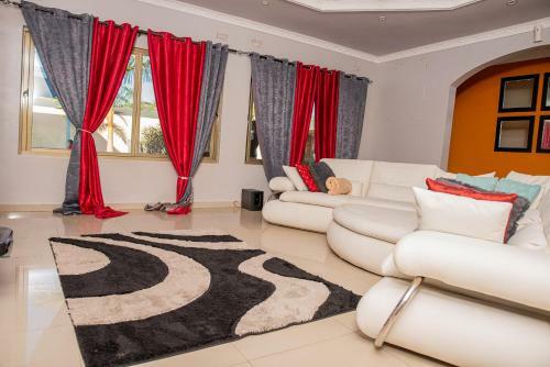 Apartamento Cheerful And Luxurious 4 Bedroom Villa With A Pool.