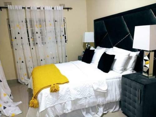 Apartment With 2 Spacious Bedrooms