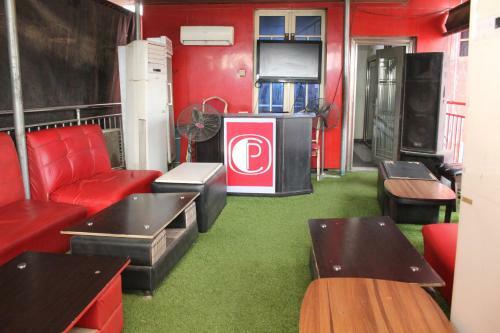 Chirozz Hotels & Suites