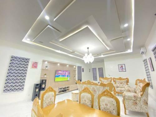 Signature Apartment