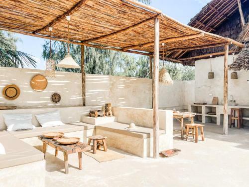 Villa Nakupenda With Pool And Ocean View