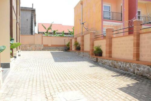 Apartamento Deluxe Two Bed Room Flat In Muyenga Area Kampala