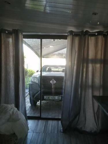 Apartamento Ariah's Guesthouse And Self Catering