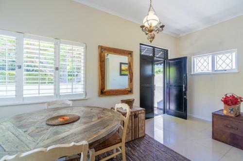 Hostal Sm Properties