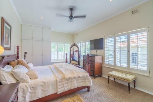 Hostal Sm Properties