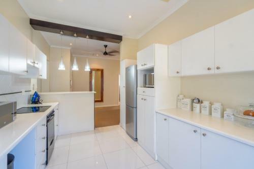 Hostal Sm Properties