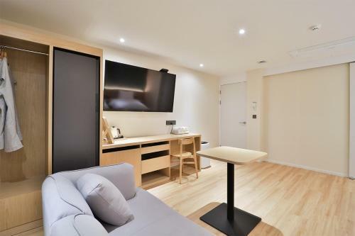 Custom Hotel