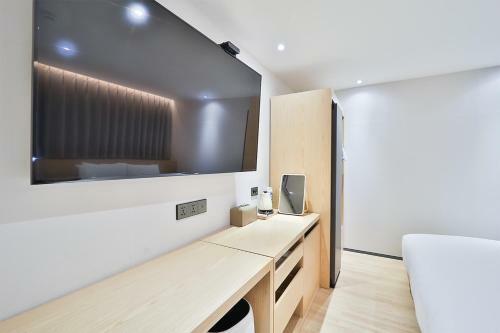 Custom Hotel