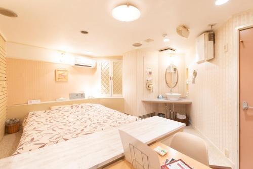 Hotel ????????