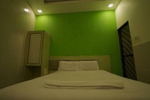 Hotel Rahul Buddha Guest House By Wb Inn
