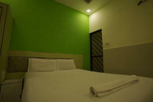 Hotel Rahul Buddha Guest House By Wb Inn