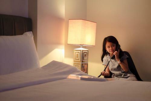 Crevice Hotel