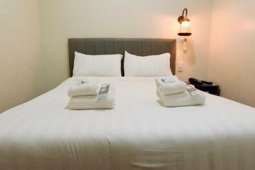 Crevice Hotel