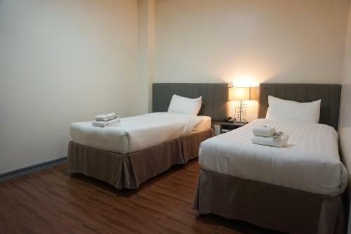 Crevice Hotel