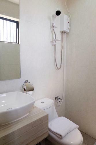Crevice Hotel