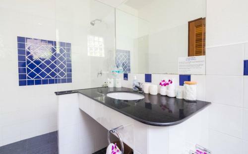 Villa Jasmine, Chef, 4 Bed Sea View Infinity Pool