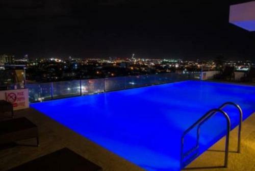 Apartamentos Mabolo Garden Flat With Free Rooftop Pool