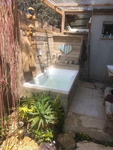 A Villa In Caesarea With Sea View