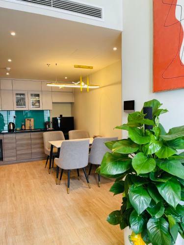 Apartamento H� Mai Citadin Homestay H? Long