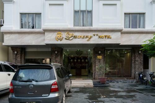 Luxury Hotel