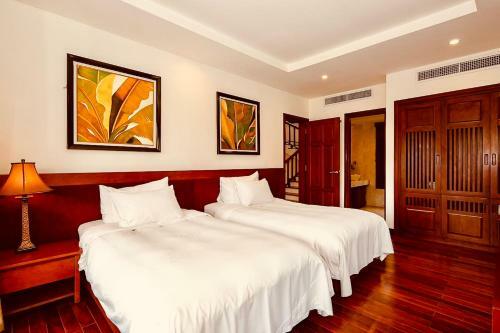 Excellent Ruby Villa Near Han River