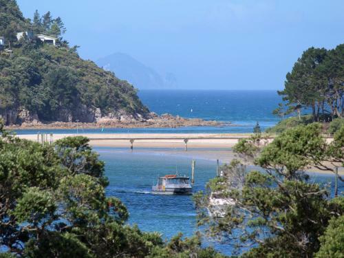 The Beach Pod - Tairua Holiday Home