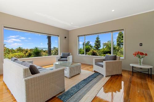 Country Retreat - Athenree Holiday Home