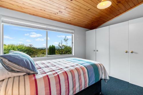Country Retreat - Athenree Holiday Home