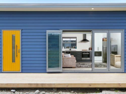 Escape On Edinburgh - Waihi Beach Holiday Home