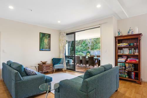 The Bowentown Bach - Waihi Beach Holiday Home