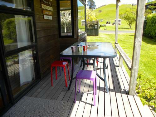 Fun At Wharekaho - Simpsons Beach Holiday Home