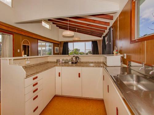 Casa Caramba - Whitianga Holiday Home