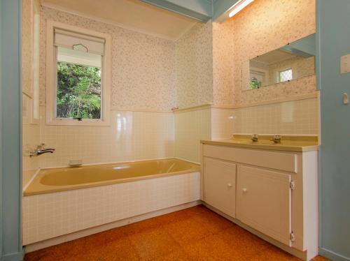 Casa Caramba - Whitianga Holiday Home