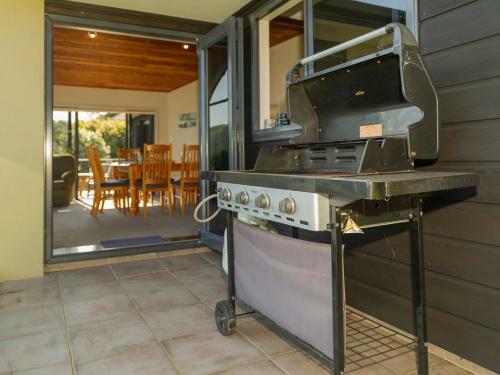 View From The Top - Whitianga Holiday Home