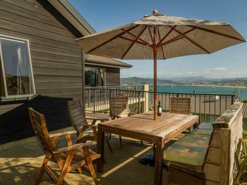 View From The Top - Whitianga Holiday Home