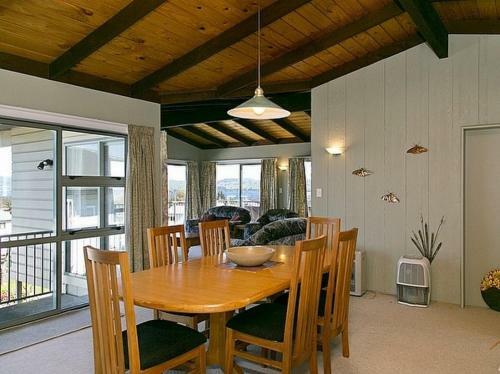 Golders Heights - Taupo Holiday Home