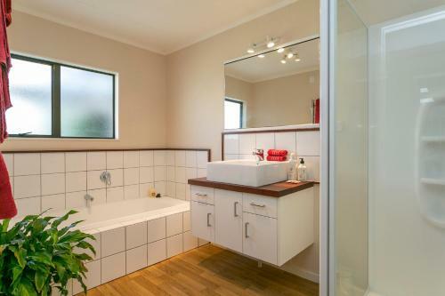 Lupin Lodge Bed & Breakfast