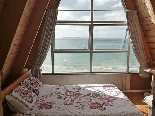 Lifes A Beach - Opito Bay Bach