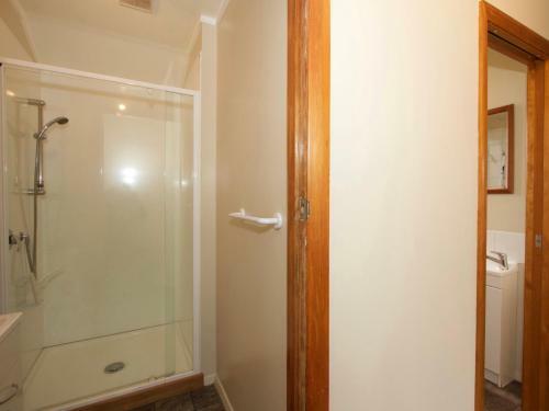 Snowed Inn - Ohakune Miro Holiday Home