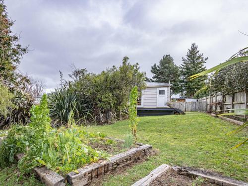 Old Railway Cottage - Ohakune Holiday Home