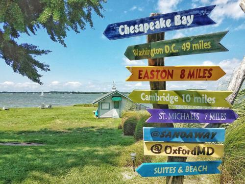 Bed & Breakfast Sandaway Waterfront Lodging