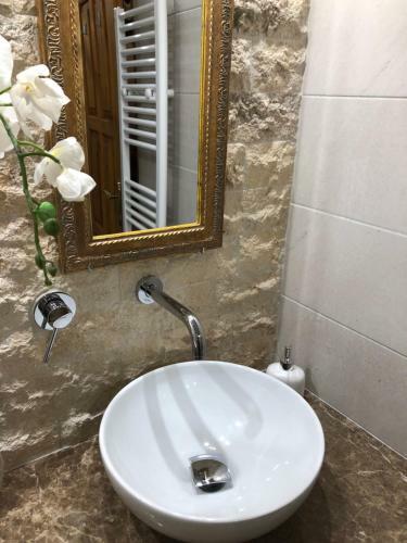 Hostal ?enonas Kourites