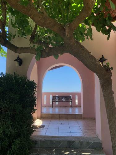 Hostal ?enonas Kourites
