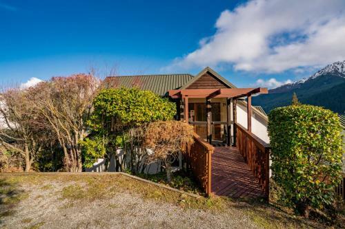 Earlybird Lodge - Queenstown Holiday Home