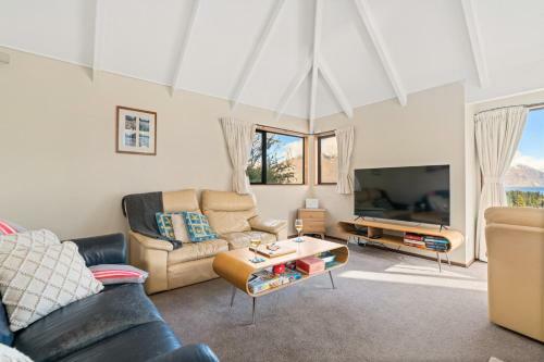 Earlybird Lodge - Queenstown Holiday Home