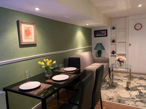 Newly Renovated Bsmt Apartment With Free Parking